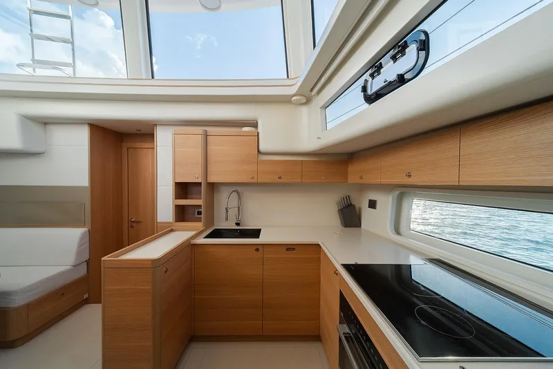 Slide: The Image of Omikron Yachts OT-60 2027 - 32