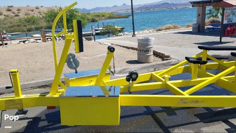 Slide: The Image of Force 29 2004 - 15378650