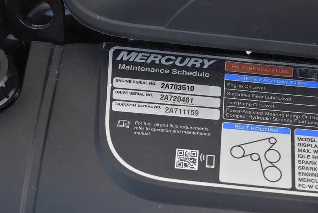 Slide: The Image of Tahoe® 210 SI 2023 - 28