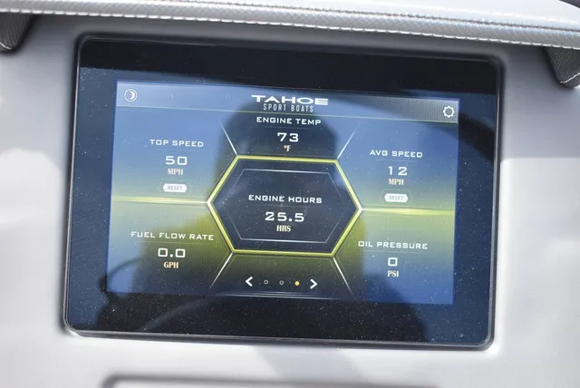 Slide: The Image of Tahoe® 210 SI 2023 - 51