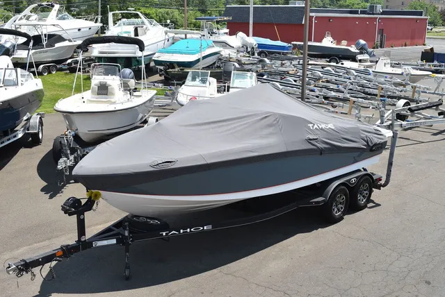 Slide: The Image of Tahoe® 210 SI 2023 - 77