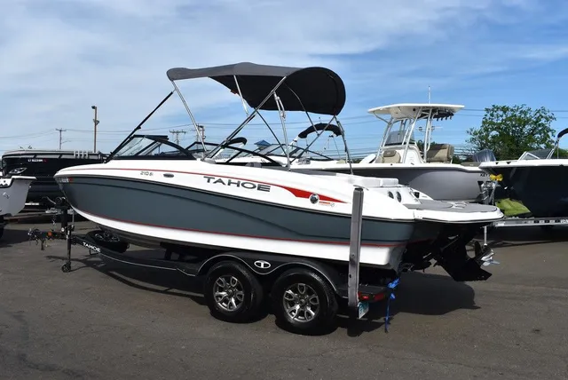 Slide: The Image of Tahoe® 210 SI 2023 - 9