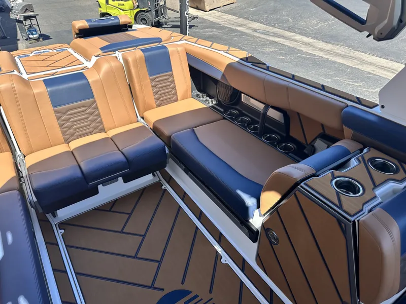 Slide: The Image of Malibu 26 LSV 2026 - 10