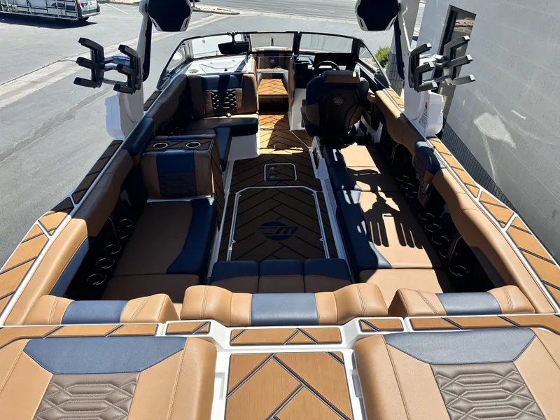 Slide: The Image of Malibu 26 LSV 2026 - 8