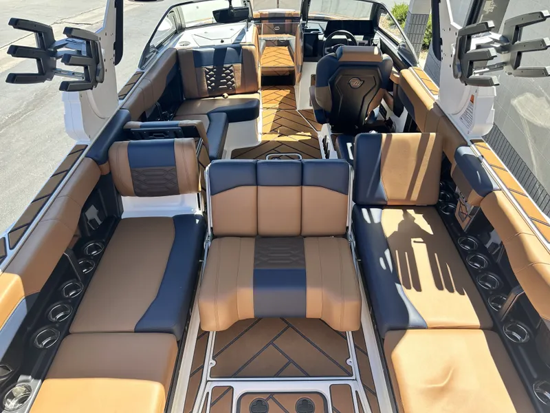 Slide: The Image of Malibu 26 LSV 2026 - 17