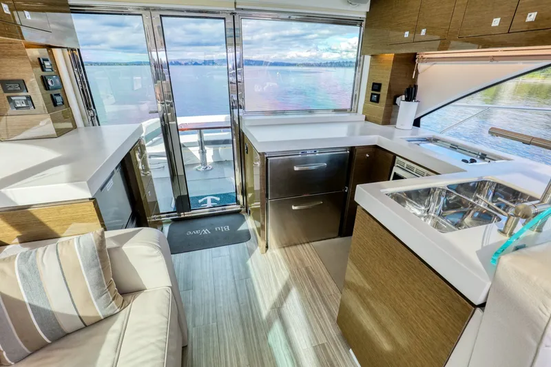 Slide: The Image of Cruisers 54 Cantius 2018 - 3