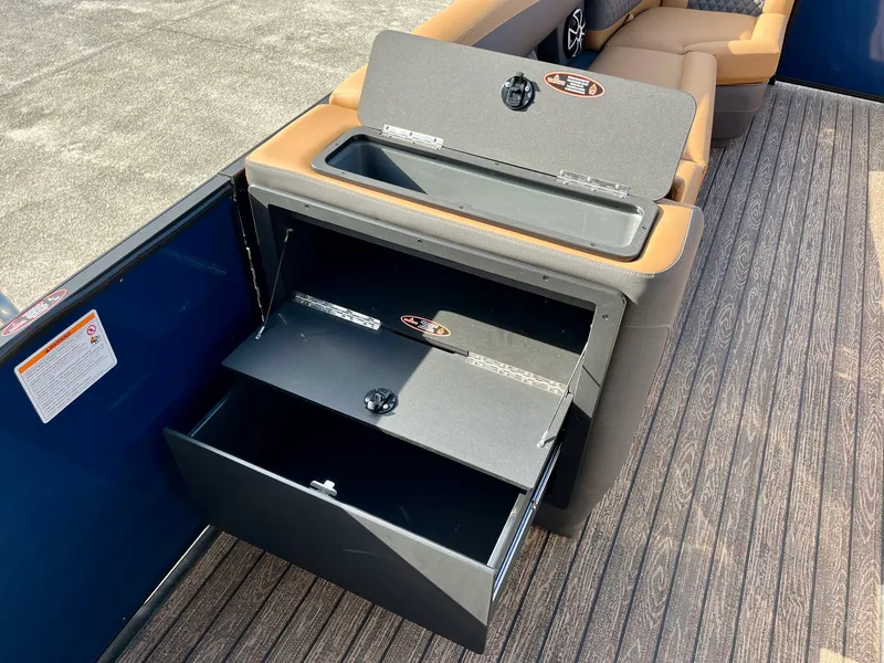 Slide: The Image of Harris Sunliner 250 2026 - 18