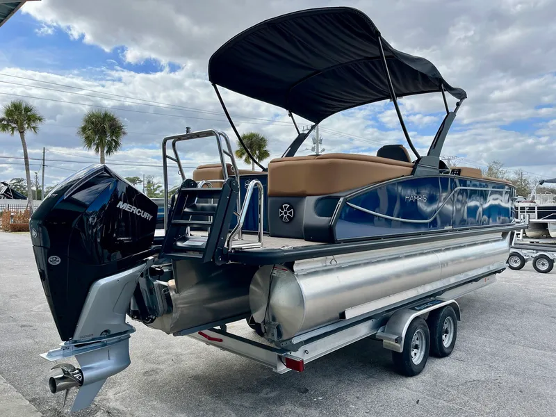 Slide: The Image of Harris Sunliner 250 2026 - 5