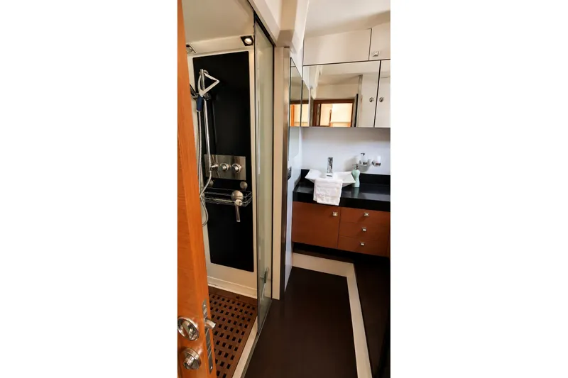 Slide: The Image of Prestige 550 2013 - 15