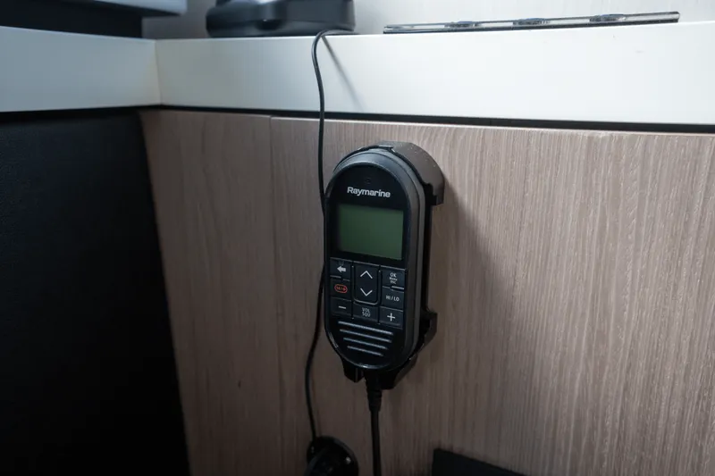 Slide: The Image of Azimut 60 FLY 2023 - 30