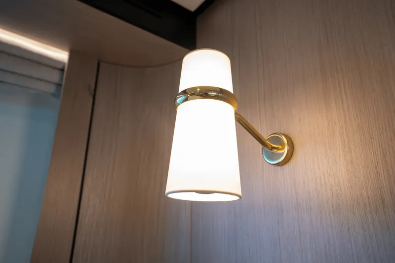 Slide: The Image of Azimut 60 FLY 2023 - 95