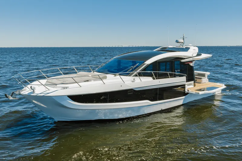 Slide: The Image of Galeon 450 HTC 2024 - 1