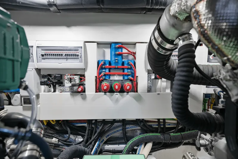 Slide: The Image of Galeon 450 HTC 2024 - 19