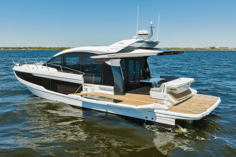 Slide: The Image of Galeon 450 HTC 2024 - 2