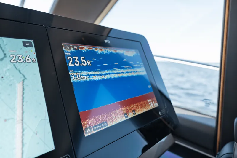 Slide: The Image of Galeon 450 HTC 2024 - 33