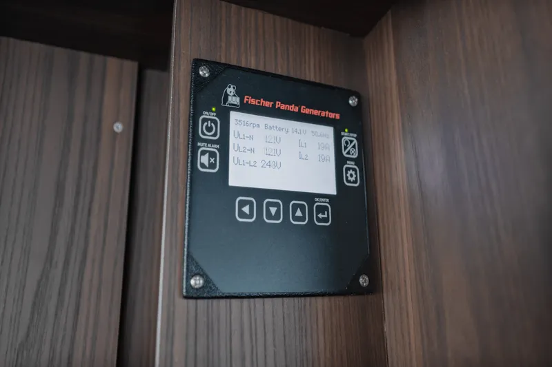 Slide: The Image of Galeon 450 HTC 2024 - 57