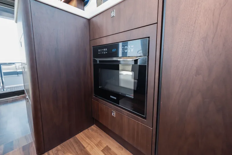 Slide: The Image of Galeon 450 HTC 2024 - 63