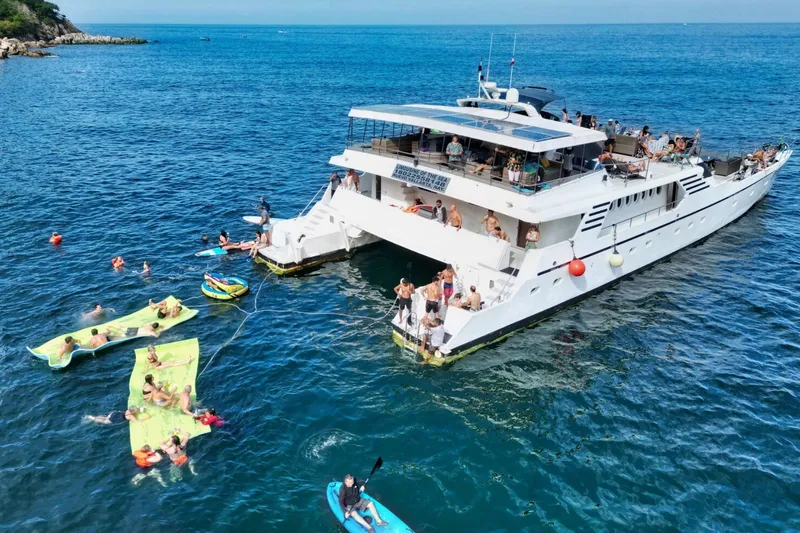 Slide: The Image of Custom Commercial Catamaran 100' 2000 - 3