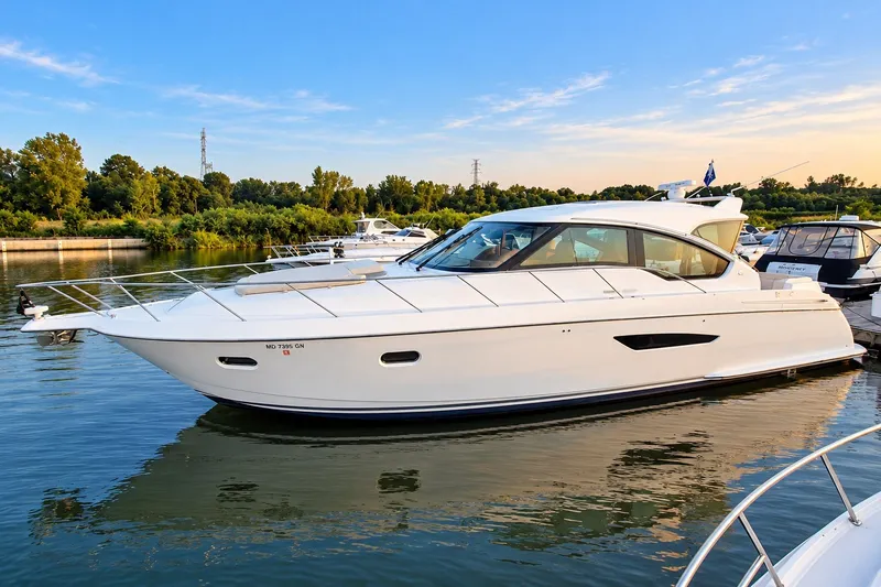 The Image of Tiara 5800 Sovran 2009 - undefined