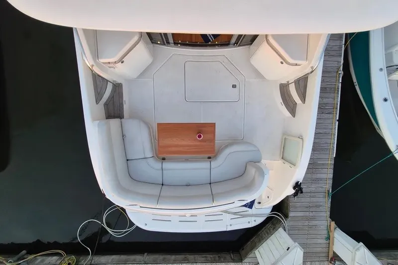 Slide: The Image of Tiara 5800 Sovran 2009 - 4