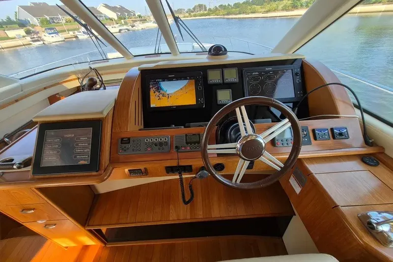 Slide: The Image of Tiara 5800 Sovran 2009 - 20