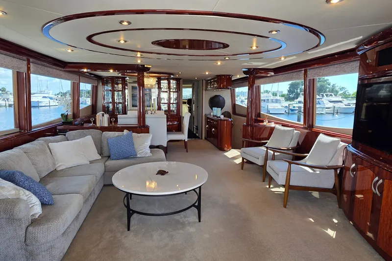 Slide: The Image of Lazzara Yachts 80 Skylounge 2005 - 25