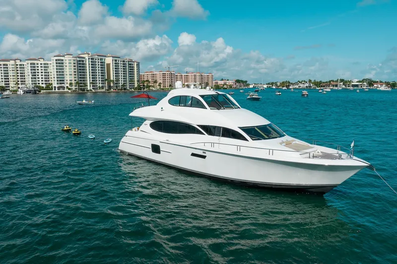 The Image of Lazzara Yachts 80 Skylounge 2005 - 0