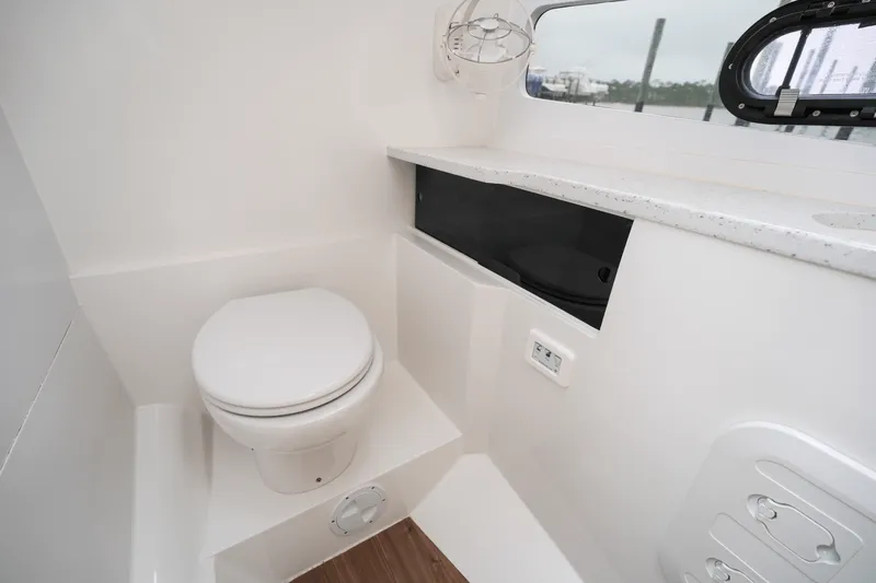 Slide: The Image of Aquila 32 SPORT 2020 - 17