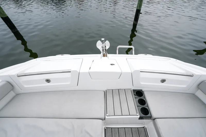 Slide: The Image of Aquila 32 SPORT 2020 - 8