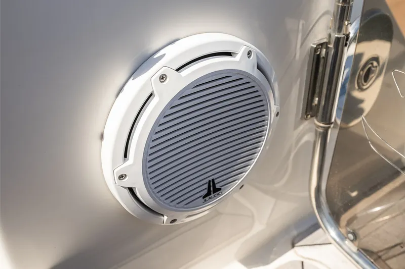 Slide: The Image of Sea Ray 510 SUNDANCER 2013 - 12