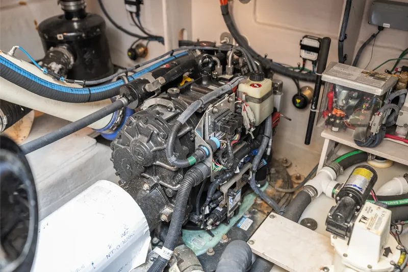 Slide: The Image of Sea Ray 510 SUNDANCER 2013 - 17