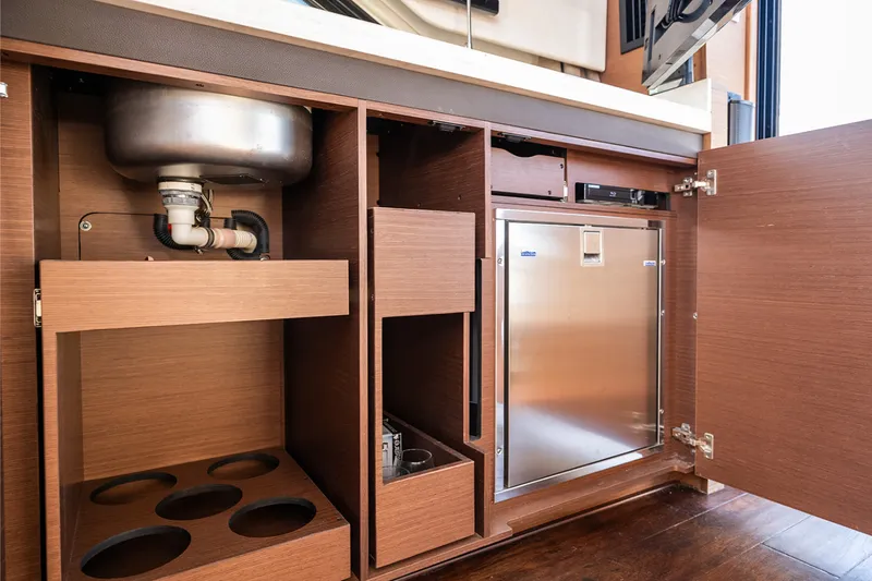 Slide: The Image of Sea Ray 510 SUNDANCER 2013 - 23