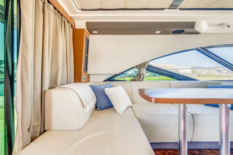 Slide: The Image of Sea Ray 510 SUNDANCER 2013 - 26