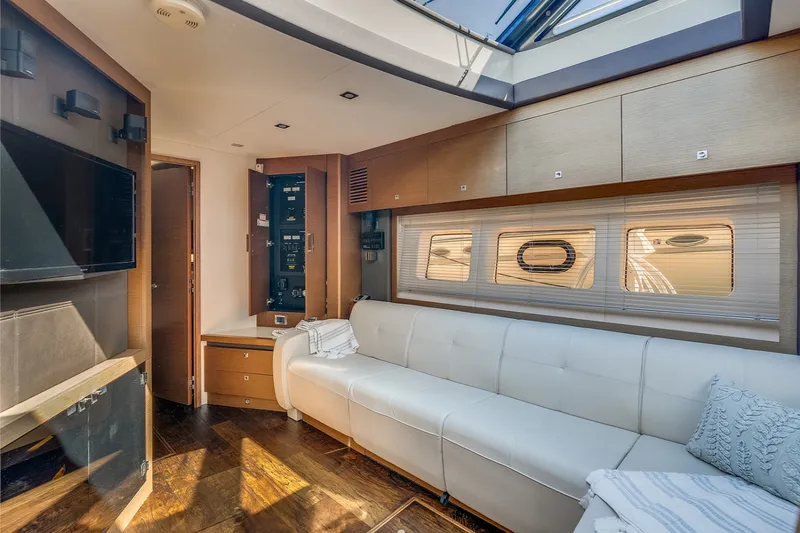 Slide: The Image of Sea Ray 510 SUNDANCER 2013 - 57