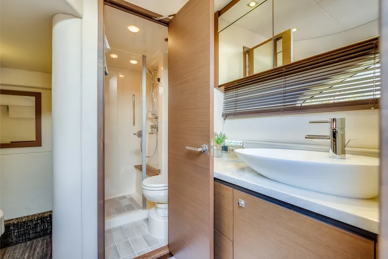 Slide: The Image of Sea Ray 510 SUNDANCER 2013 - 66