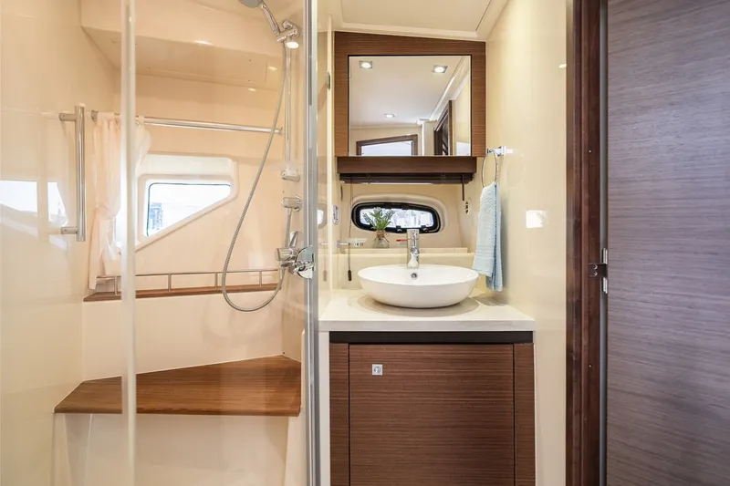 Slide: The Image of Sea Ray 510 SUNDANCER 2013 - 72