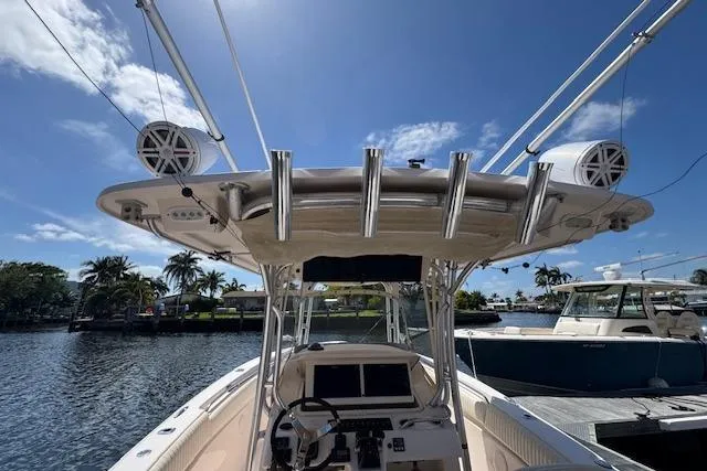 Slide: The Image of Grady-White Bimini 306 2007 - 23