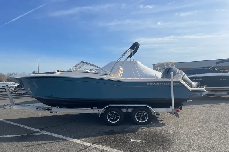 Slide: The Image of Grady-White Freesom 215 2020 - 3