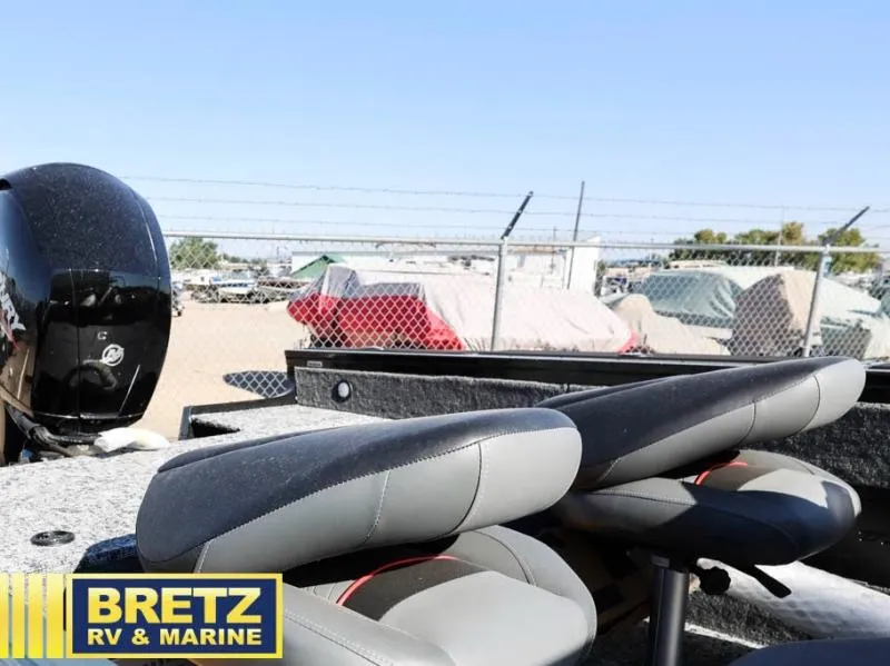 Slide: The Image of Tracker V-18 WT 2026 - 18