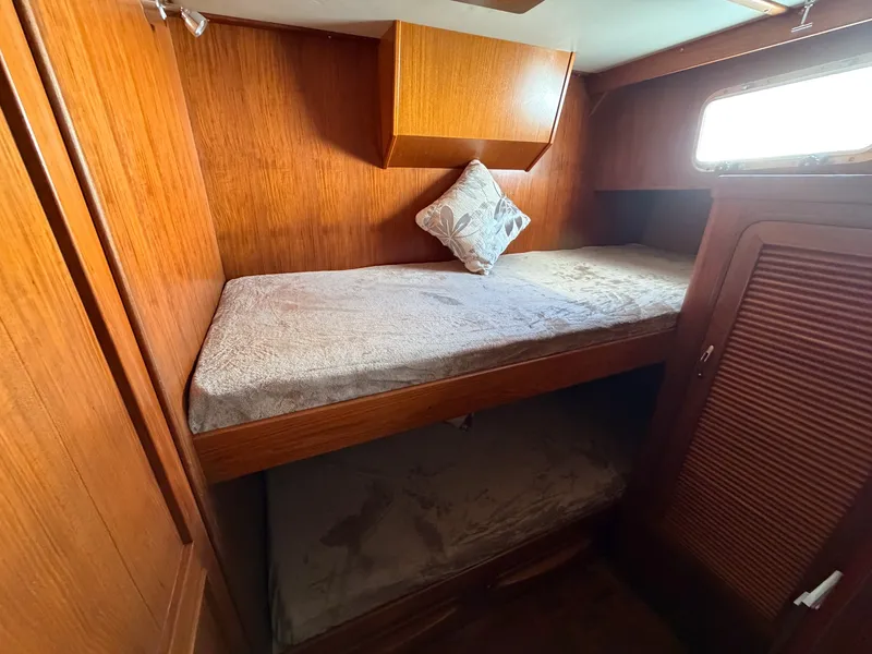 Slide: The Image of Marine Trader Med Yacht 62 1986 - 28