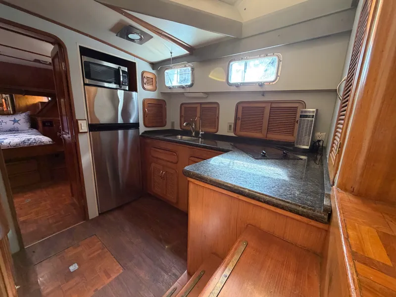 Slide: The Image of Marine Trader Med Yacht 62 1986 - 40