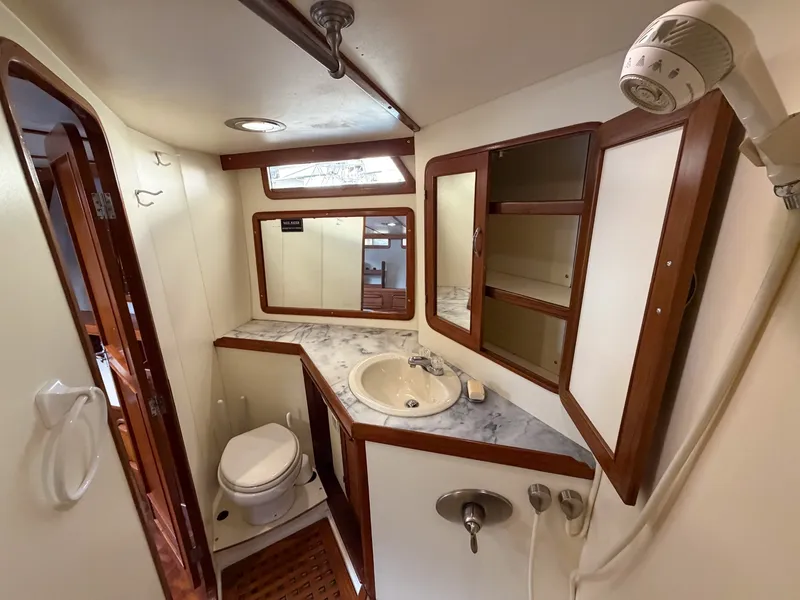 Slide: The Image of Marine Trader Med Yacht 62 1986 - 15