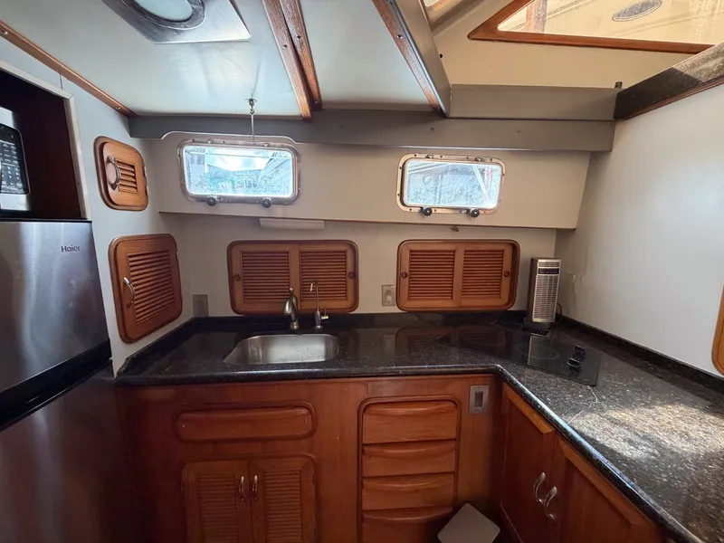 Slide: The Image of Marine Trader Med Yacht 62 1986 - 38