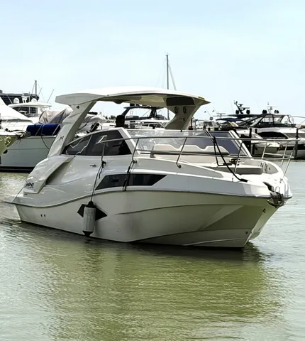 Slide: The Image of NX BOATS 340 Sport Coupe Outboard 34' 2023 - 3