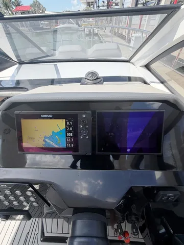 Slide: The Image of NX BOATS 340 Sport Coupe Outboard 34' 2023 - 9