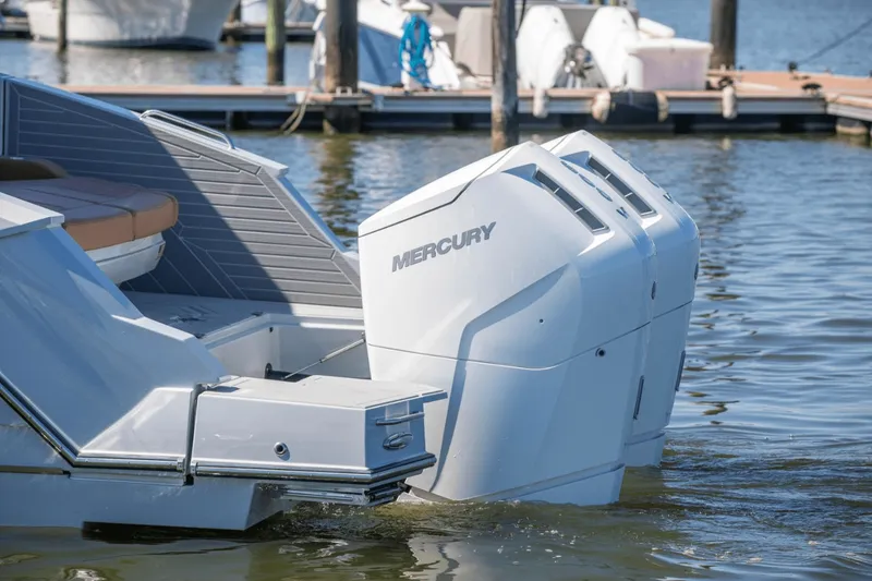 Slide: The Image of Cruisers Yachts 42 GLS South Beach Outboard 2024 - 24