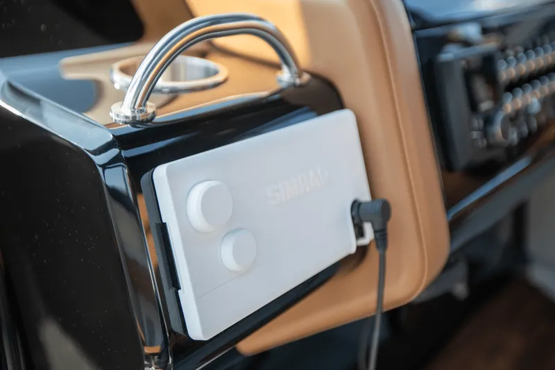 Slide: The Image of Cruisers Yachts 42 GLS South Beach Outboard 2024 - 57