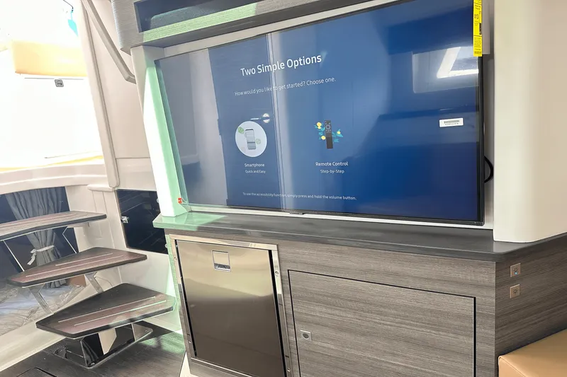 Slide: The Image of Aviara AV40 Outboard 2024 - 17