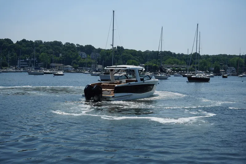 Slide: The Image of Aviara AV40 Outboard 2024 - 28