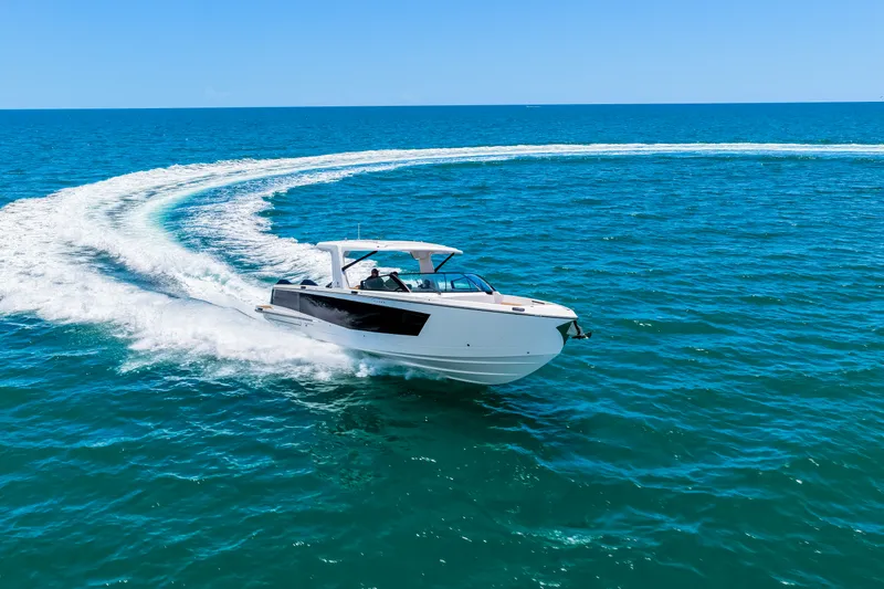 Slide: The Image of Aviara AV40 Outboard 2024 - 38